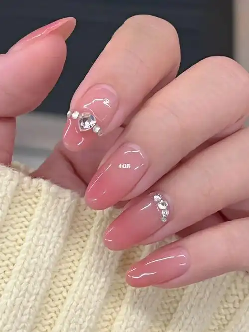 秋冬做回这种简简单单的款式显得更有气质了#亲手晒美甲  #渐变美甲