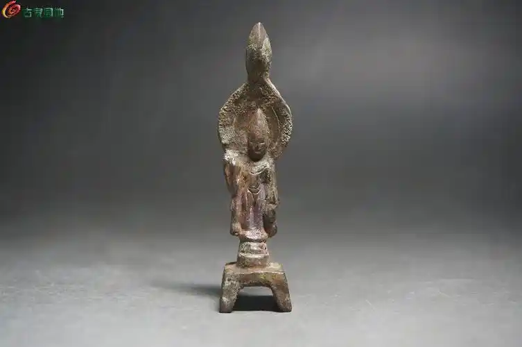 【6165】---唐鎏金板凳佛 - 佛像铜器杂件 - 古泉社区