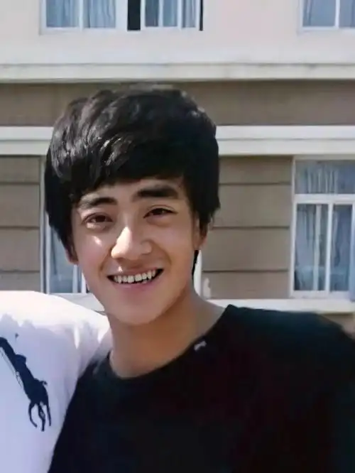 高中时期的郑云龙