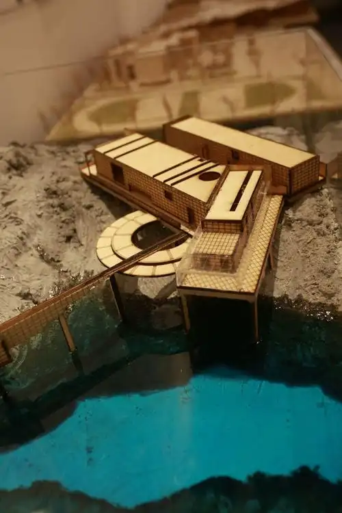 部分作品展示展览现场这次毕业设计作品展是对公共环境艺术系教学成果