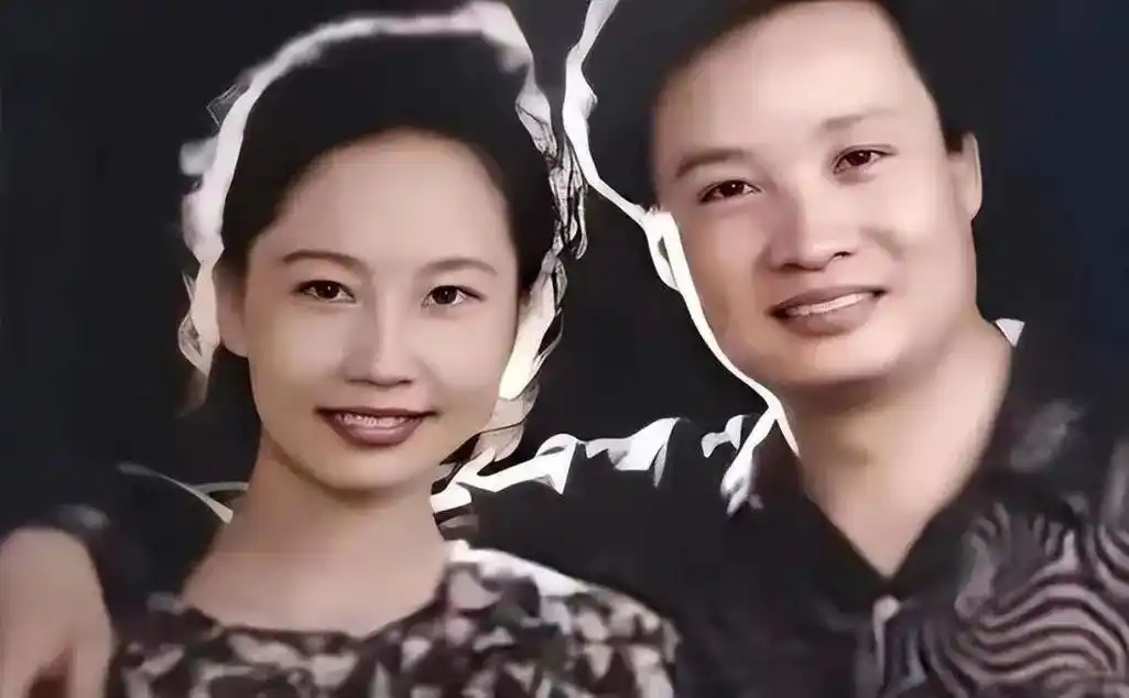 阎维文:深情的男人 阎维文和妻子相伴50年,两人同甘共苦成了一对让人