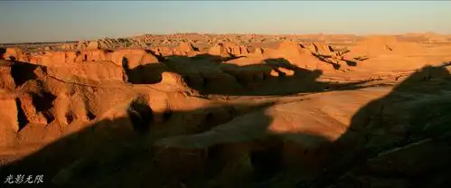 大美新疆 乌尔禾魔鬼城—大自然神奇造化的"雅尔丹"奇观