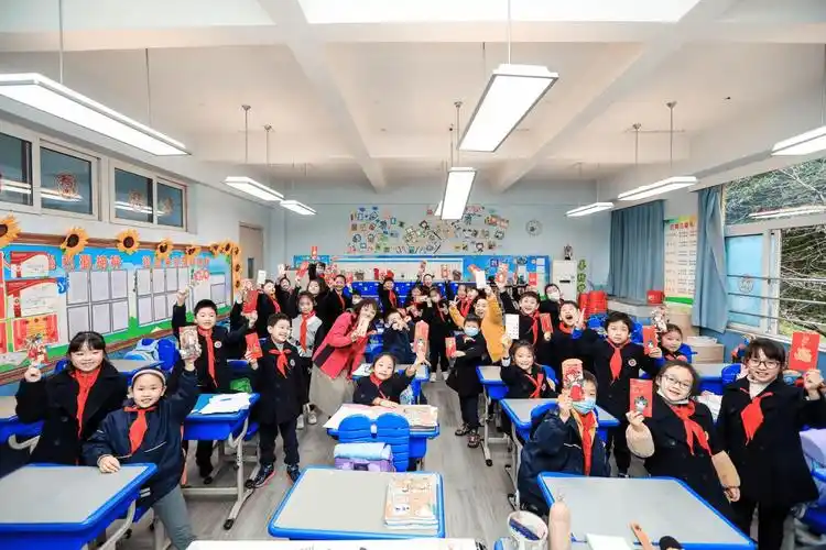 争做时代新人 巴蜀蓝湖郡小学举行跨学科主题"开学节"_教育_劳动_实践