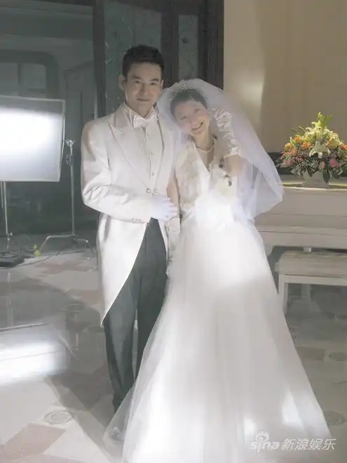 《京城四少》结婚戏曝光 袁文康新婚遇尴尬