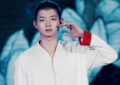 对于霍尊这个人如何评价