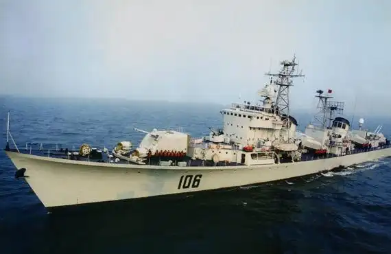 第三代"西安"舰051型舷号106导弹驱逐舰,这也是很长一段时间中国海军
