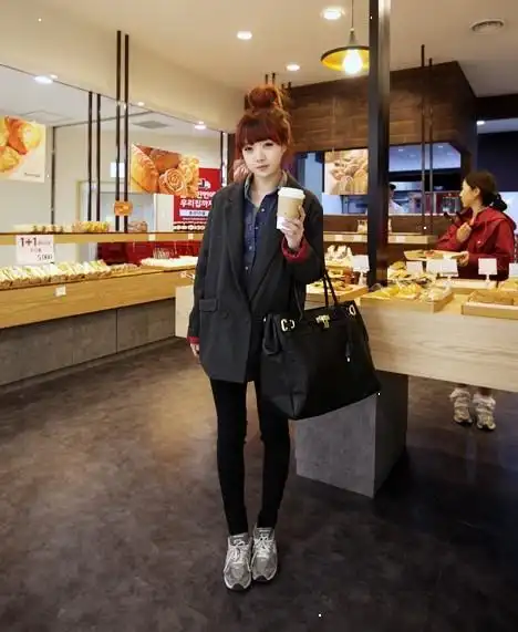 图韩国红人恩典图片大全走红模特受追捧