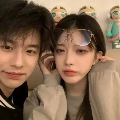 高清真人情头双人2张图片温馨甜蜜的情侣浪漫头像大全