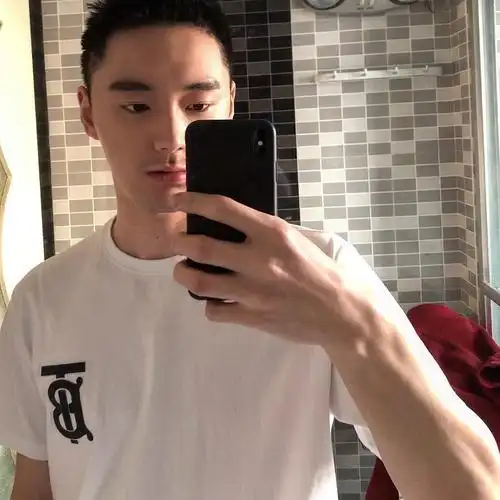 加上自恋的自拍