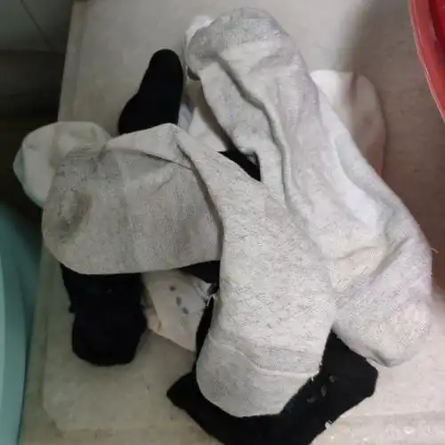 你们会在家里给老公洗臭袜子吗?