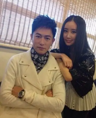 图舒畅的真正老公是谁被扒和陈键锋因戏生情陷热恋