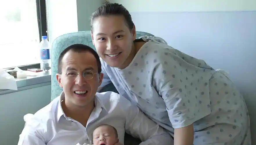 梁洛施带三子回港,李泽楷疑似复合,第四胎曝光两人有望重修旧好