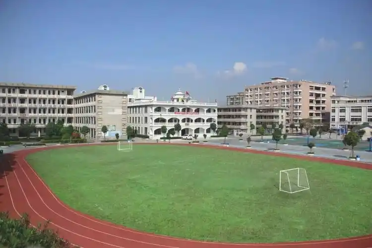 普宁市兴文中学2018年高一新生入学须知