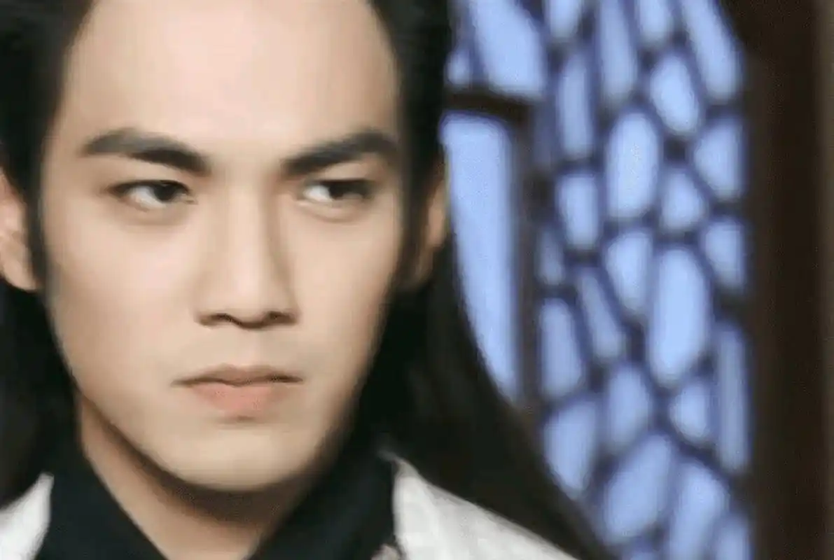 钟汉良古装   《四大名捕》中的人生追求;   《逆水寒》中的顾惜朝