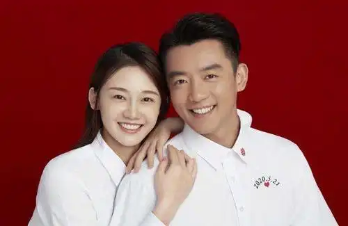 网络情人节魏大勋发文我爱你杨幂发文比心疑似两人隔空示爱