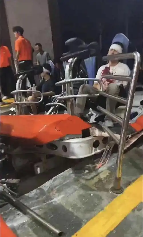 通报称,事故发生在27日18时27分许,欢乐谷过山车"雪域雄鹰"项目发生