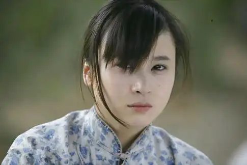 我的团长我的团10年后陈小醉变了昔日清纯女孩今变网红脸