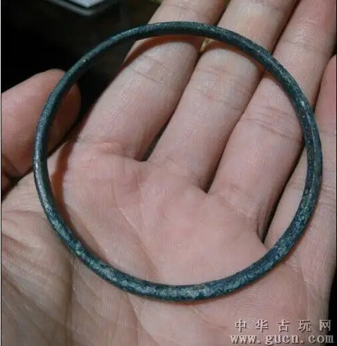 汉代满工青铜手镯