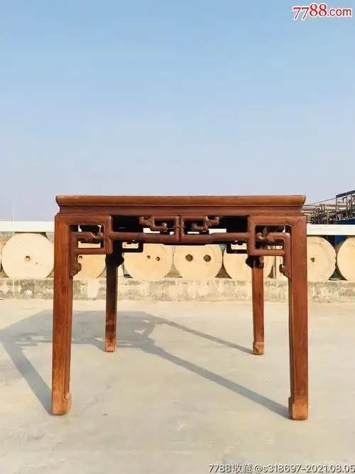 清中期柞榛木茶桌出自江苏木色韵雅皮壳光滑木纹清晰漂亮98见方高84