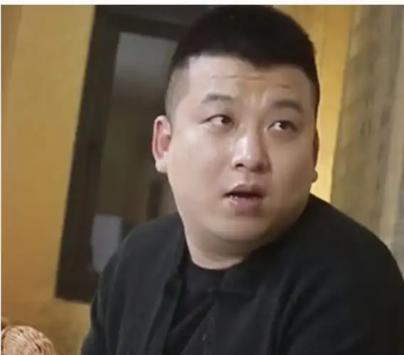 快手网红天津李四调侃818应该上央视,上四川台不解气.