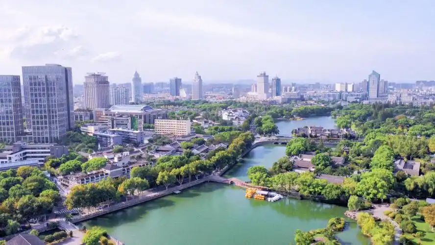 航拍宁波海曙区老城区全景