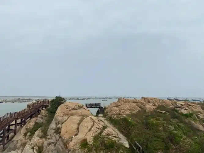 羊山岛客观公正评价连云港羊山岛羊山岛位于高公岛