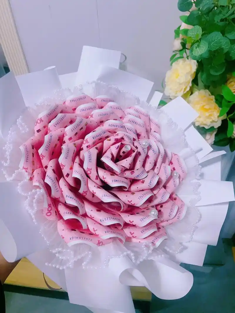 人民币花束.启东市吉祥花艺  浪漫和现实撞了个满怀@#有钱花 - 抖音
