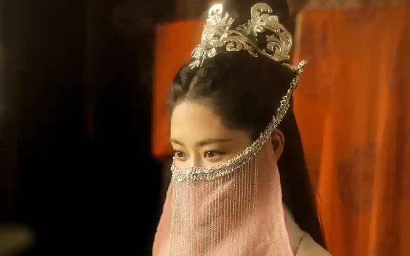 谭松韵《锦衣之下》剧照图片壁纸