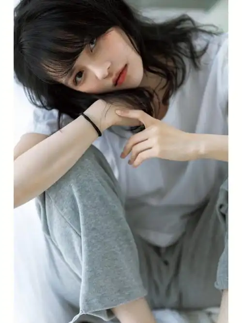 日系慵懒风居家写真