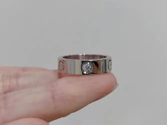 卡地亚cartier love系列 白金三钻戒指 56号 专柜原价30200