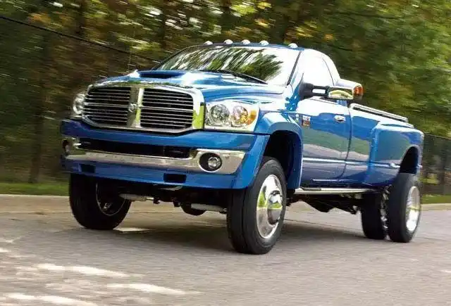 越狂野越折腾道奇公羊ram5500皮卡霸气改装