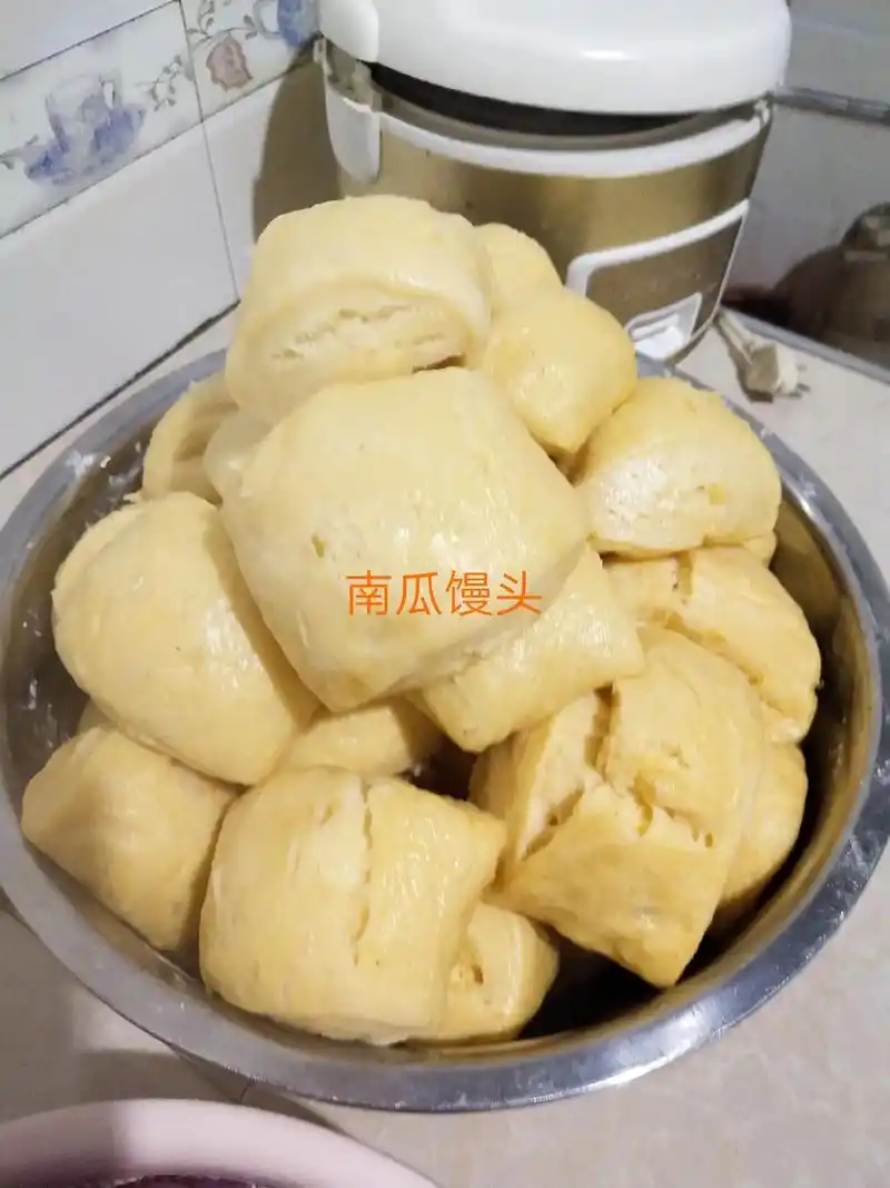 健康美食自己做 #紫薯馒头 #自制南瓜馒头 #自己动手丰衣 - 抖音