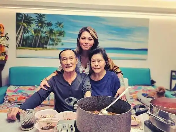 曾经风流77岁老打星陈惠敏申请注册结婚