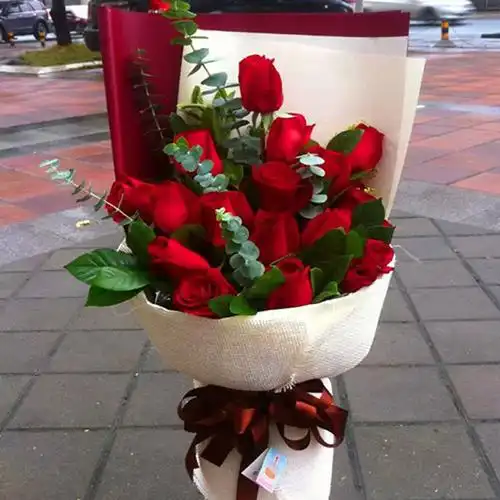 红玫瑰花束图片大全