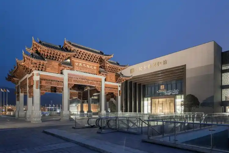 走进中国木雕博物馆,听雕板家风家训故事_单元_文化_东阳