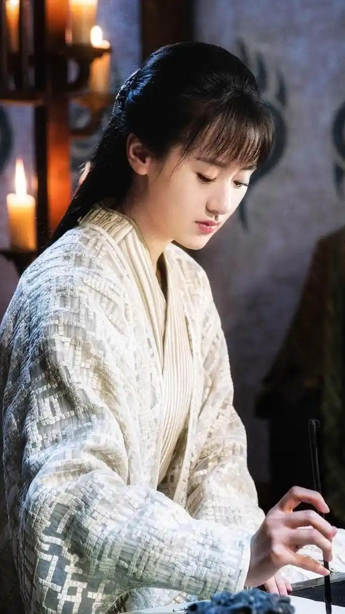 袁冰妍古装精美壁纸,天蓝蓝,夏漫缠,忆最真爱更眠