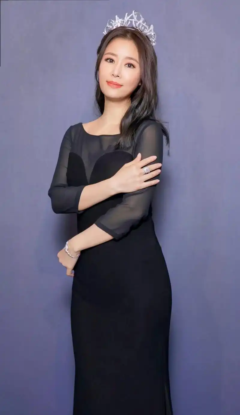 林心如,1976年1月27日出生于台湾省台北市,女演员,歌手 - 抖音