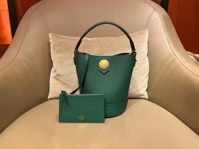 moynat新颜色水桶baluchon祖母绿