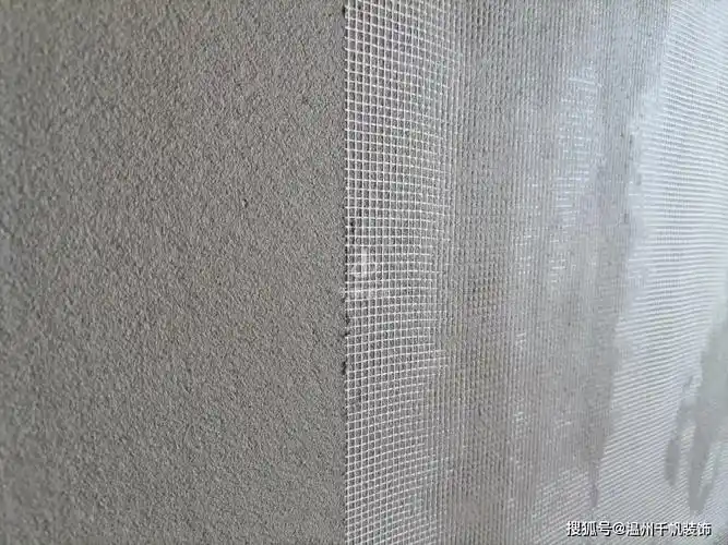 温州千帆装修日记乐清瑞鑫国宾府135㎡满墙找平挂网防裂作业中