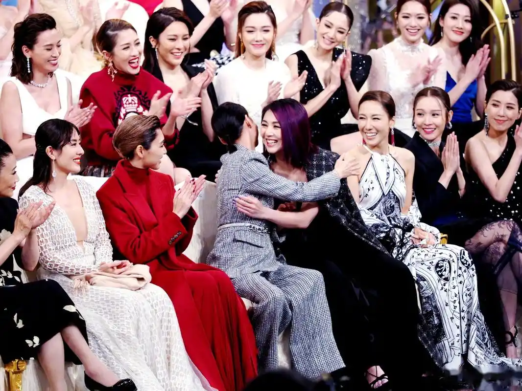 昨天過了一個開心難忘的一夜,緊張得來又驚喜雖然海