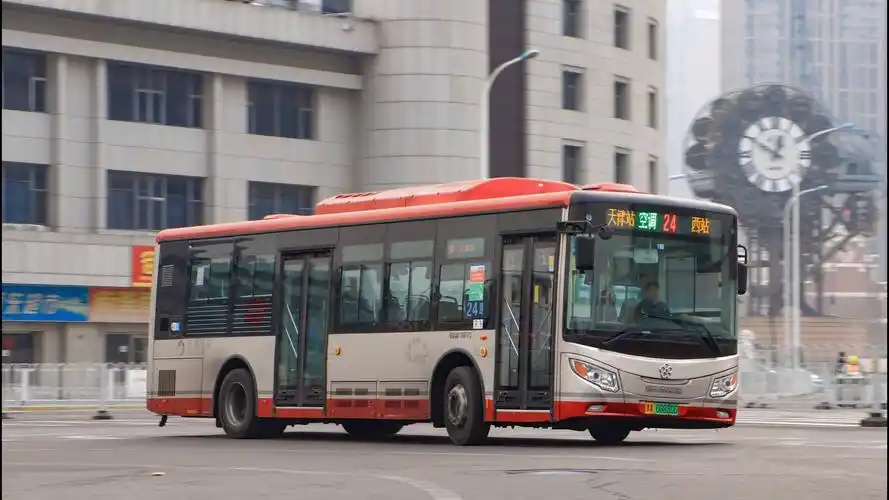 天津公交24路广通gtq6105bevbt11运行实录(3-1915)