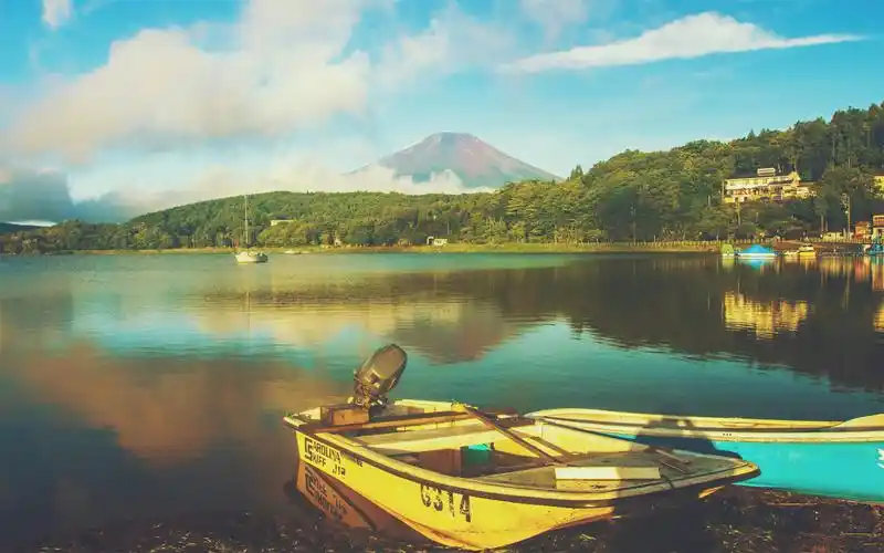 清新富士山风景win7高清电脑桌面主题壁纸