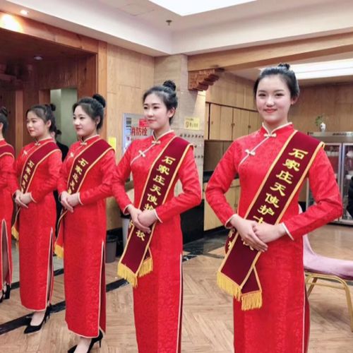 礼仪小姐女迎宾服装中国风走秀旗袍庆典开业颁奖红色剪彩礼服出租