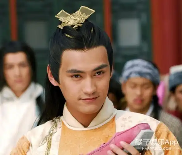 袁弘年轻时因惊艳的古装被评为天涯四美之一