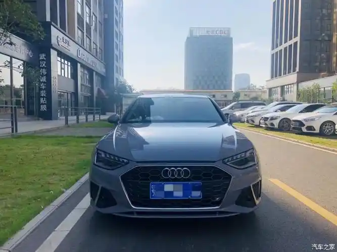 全民用车记全新奥迪a4改色水晶纳多灰