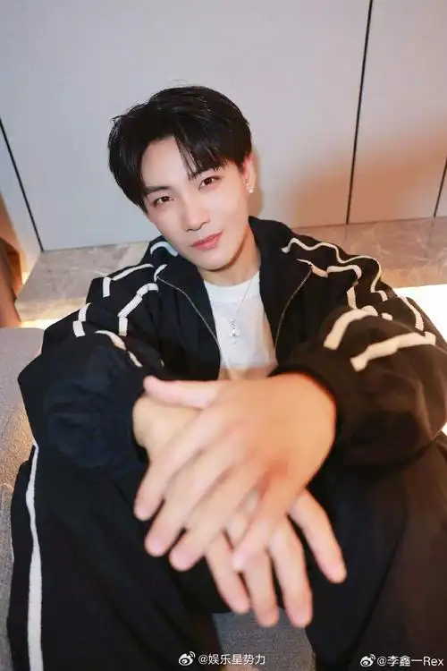 李鑫一分手##李鑫一陆翊官宣分手