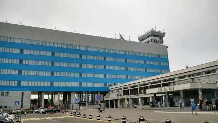 机场内景,哈 巴罗 夫机场飞往萨哈林岛 南萨哈林斯克 ( 中国 人叫