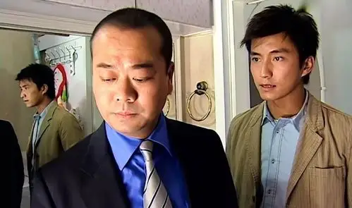 重温法证先锋第一部才发现原来陈山聪梁烈唯都演过