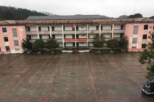 娱乐 正文 近日,按照渝水区教体局的统一部署,良山中学这一个有着625