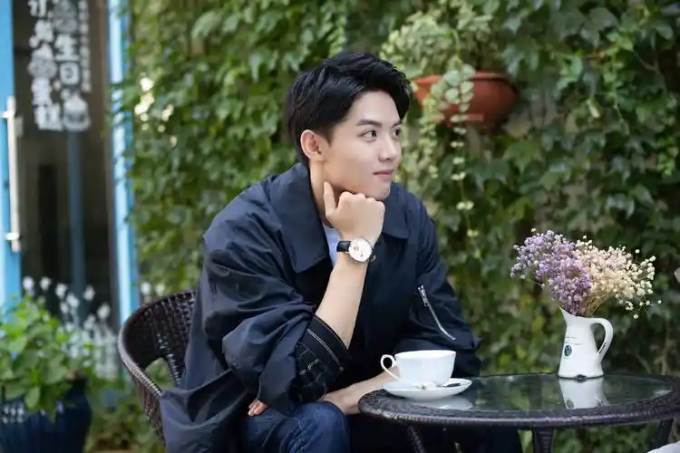 周峻纬|就像玫瑰偏偏代表爱情,而我偏偏喜欢你_辩论_夫人_保护